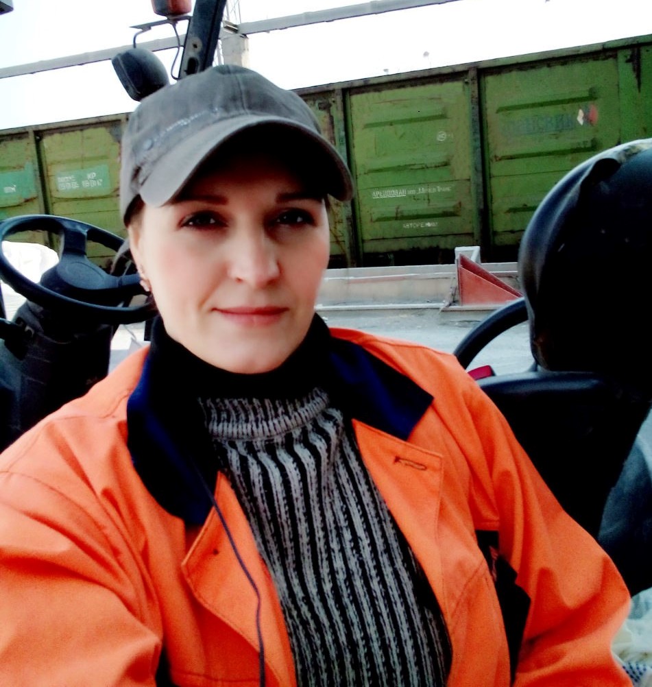 Оксана Есенко_СЦ_1.jpg Оксана Есенко_СЦ_1.jpg